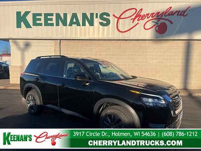 Used 2024 Nissan Pathfinder SV