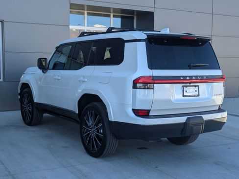 Used 2026 Lexus GX 550 Luxury+ w/ Accessory Package (2T) image 8