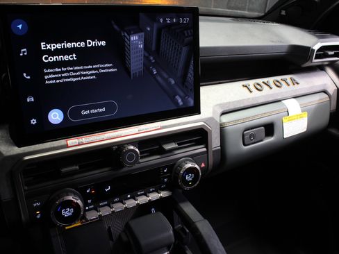 Used 2025 Toyota 4Runner Trailhunter image 67