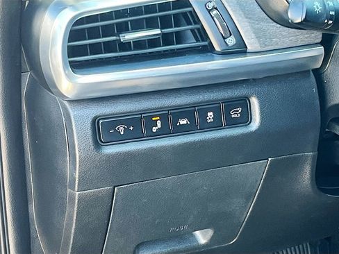 Used 2022 Kia Telluride EX image 10