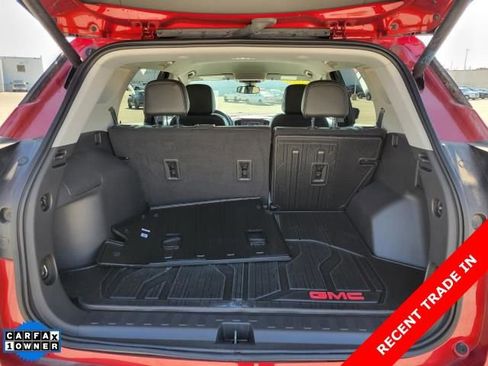 Used 2023 GMC Terrain SLT w/ LPO, Floor Liner Package AWD/4WD image 8