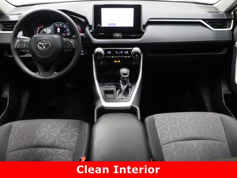 Used 2024 Toyota RAV4 XLE image 31