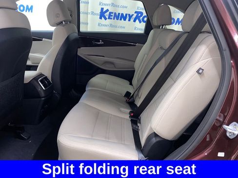 Used 2017 Kia Sorento AWD image 10