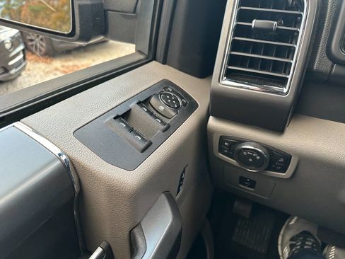 Used 2016 Ford F150 XLT w/ Equipment Group 301A Mid image 17