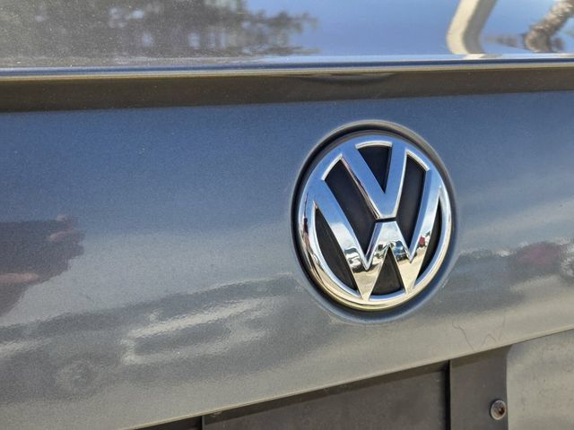 Used 2014 Volkswagen Jetta GLI Autobahn FWD image 4