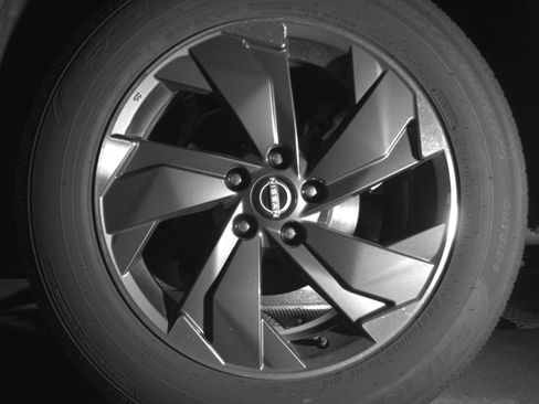 Used 2025 Nissan Rogue SV FWD image 17