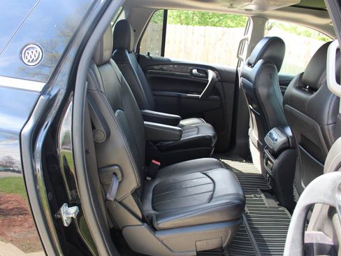 Used 2016 Buick Enclave Leather AWD/4WD image 41