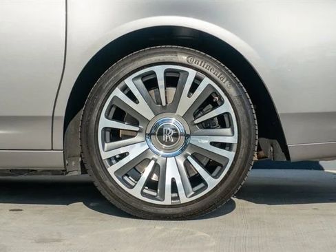 Used 2019 Rolls-Royce Ghost image 22