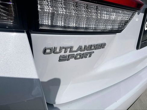 Used 2024 Mitsubishi Outlander Sport SE AWD/4WD image 29