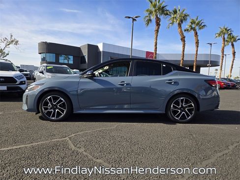 Used 2025 Nissan Sentra SR image 3
