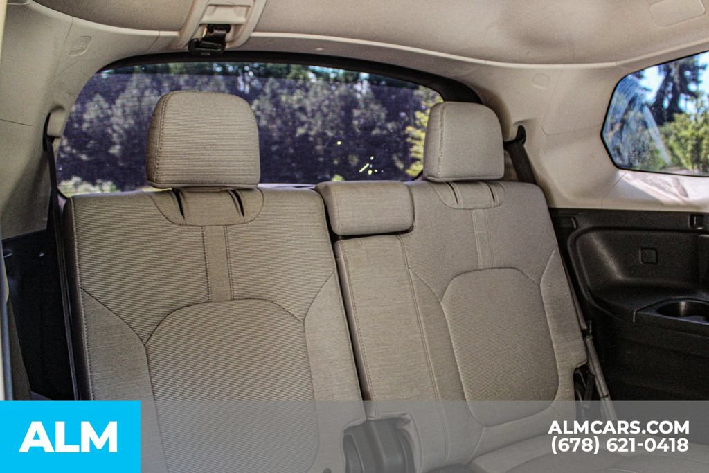 Used 2024 Honda Pilot LX image 17