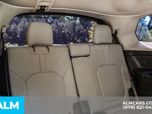 Used 2024 Honda Pilot LX image 17
