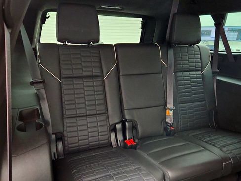 Used 2024 Cadillac Escalade ESV V w/ LPO, ONYX Package AWD/4WD image 26