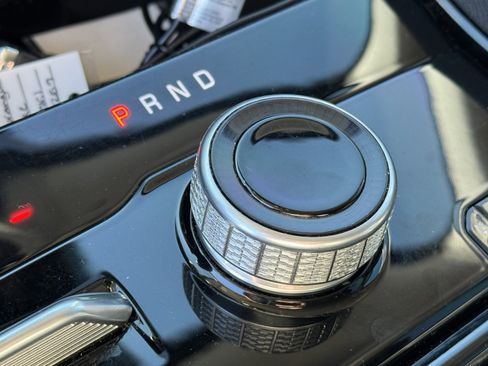 Used 2023 Jeep Grand Cherokee 4WD 4xe image 32