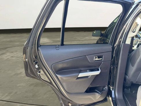 Used 2014 Ford Edge SE w/ Equipment Group 101A FWD image 14