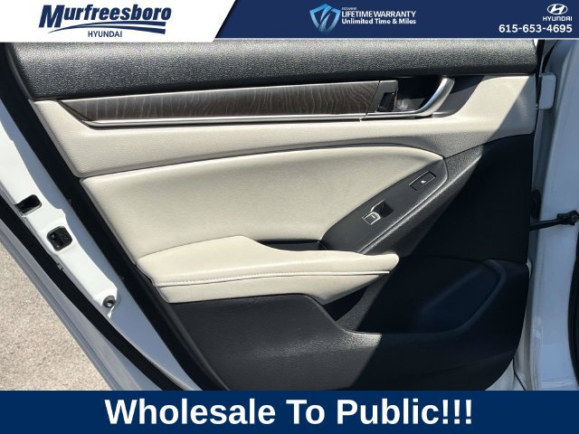 Used 2018 Honda Accord Touring image 17