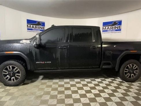Used 2021 GMC Sierra 2500 AT4 w/ AT4 Premium Plus Package image 7