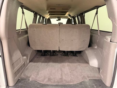 Used 2024 Chevrolet Express 3500 LT w/ LT Preferred Equipment Group RWD image 13