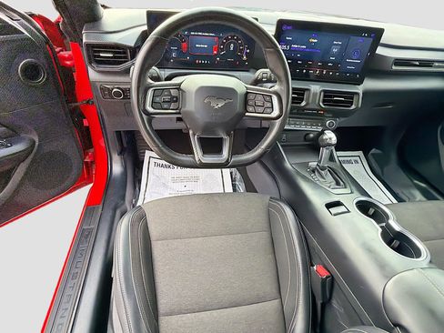 Used 2024 Ford Mustang Convertible RWD image 15