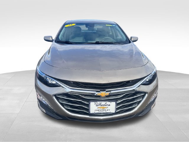 Used 2025 Chevrolet Malibu LT FWD image 9
