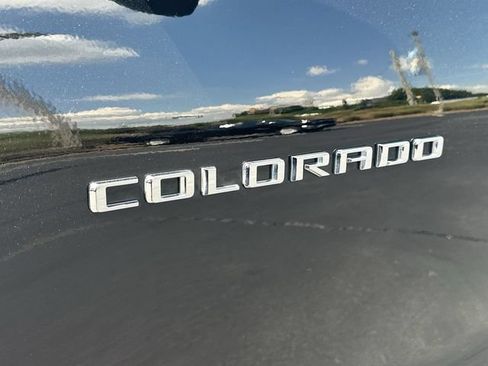 Used 2024 Chevrolet Colorado LT RWD image 30