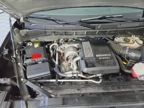 Used 2023 Chevrolet Silverado 1500 RST AWD/4WD image 35