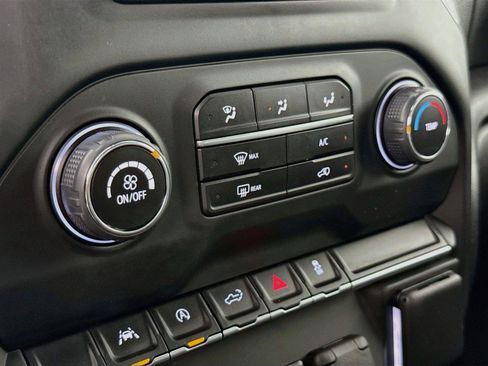 Used 2024 Chevrolet Silverado 1500 Custom AWD/4WD image 16