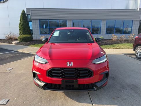 Used 2025 Honda HR-V Sport image 8