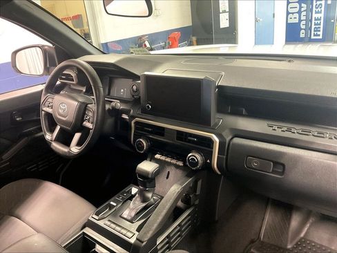 Used 2025 Toyota Tacoma SR RWD image 14