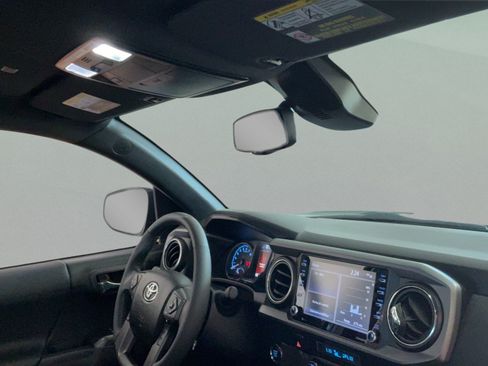 Used 2022 Toyota LTZ AWD/4WD image 34