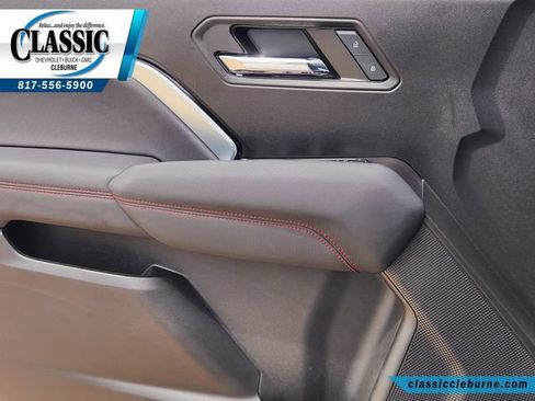 Used 2024 Chevrolet Colorado Z71 w/ Z71 Convenience Package 2 AWD/4WD image 25