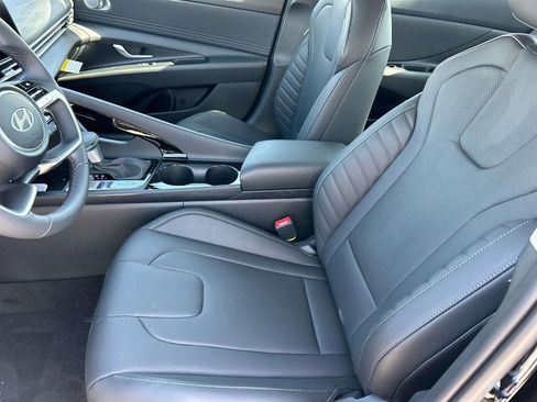 New 2026 Hyundai Elantra Limited image 11