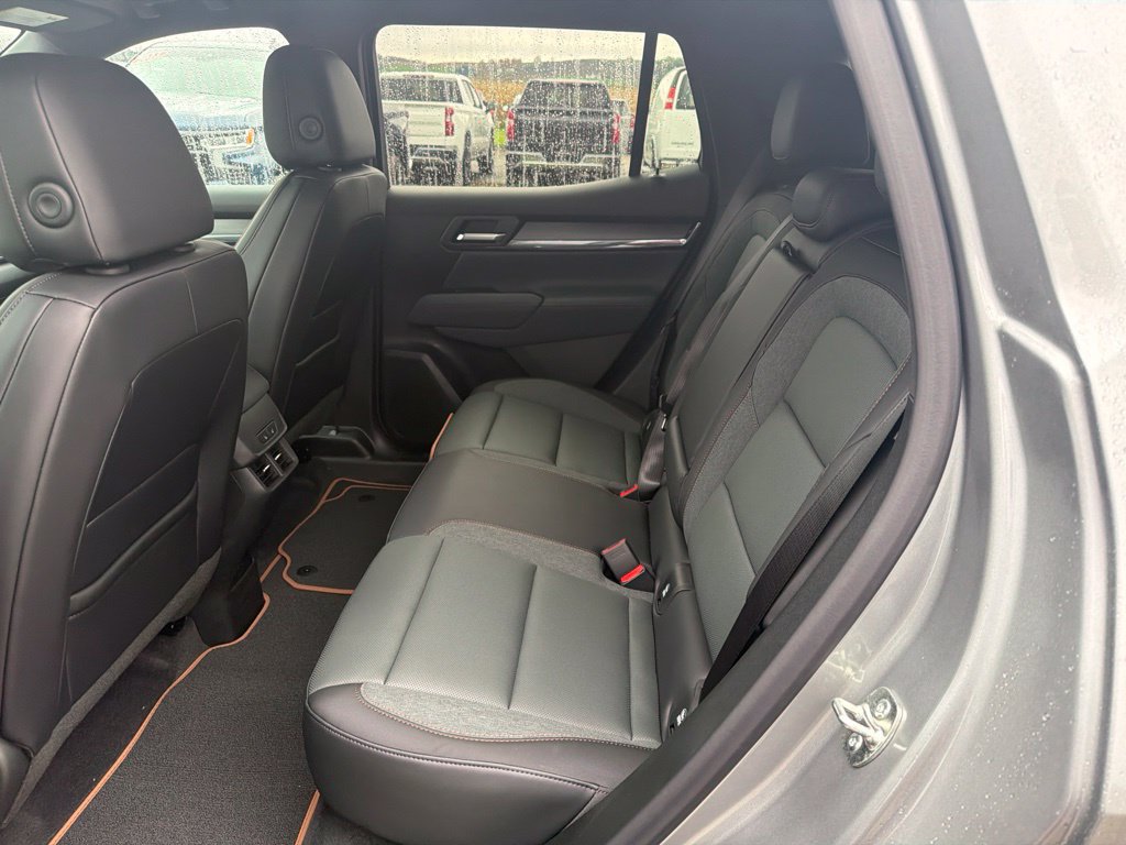 New 2027 GMC Terrain AT4 w/ Convenience Package III AWD/4WD image 31