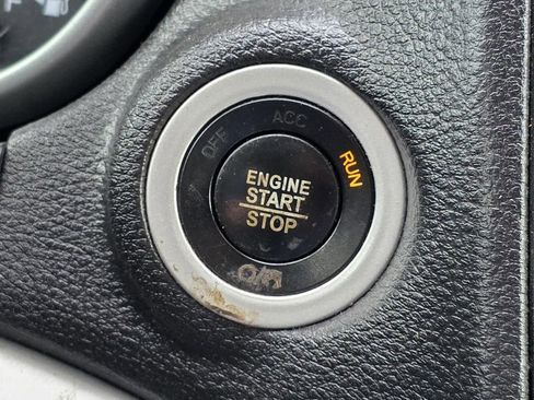 Used 2018 Dodge Journey SE FWD image 14