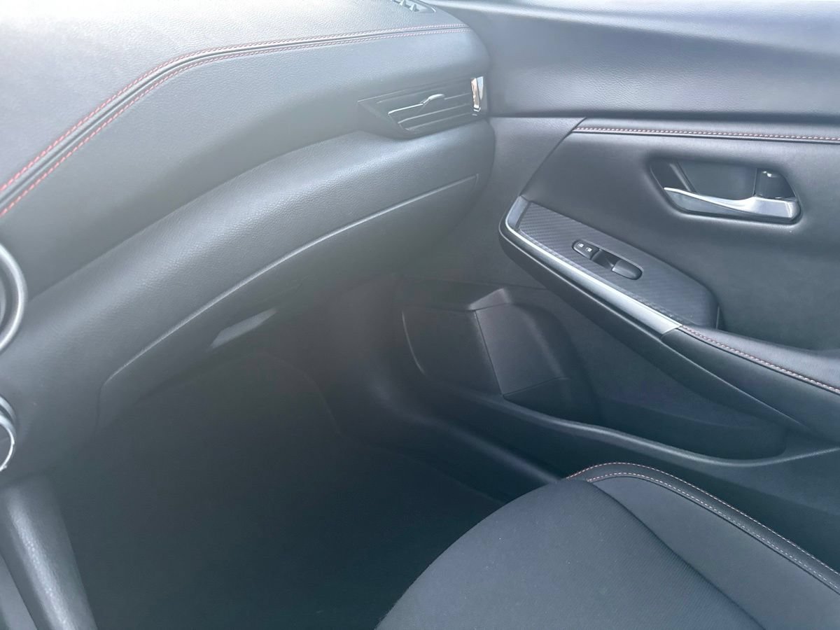Used 2025 Nissan Sentra SR FWD image 27