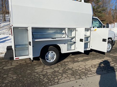 New 2026 Ford E-350 and Econoline 350 Super Duty w/ Power Equipment Group RWD image 11