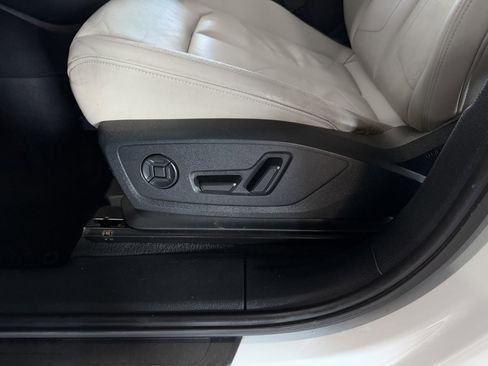 Used 2020 Audi Q3 2.0T Premium Plus w/ Premium Plus Package image 21