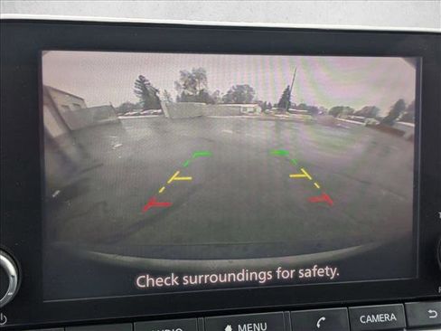 Used 2023 Nissan Rogue S image 15