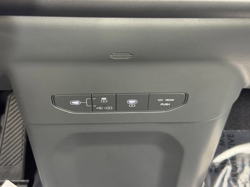 Used 2024 Kia EV9 Light Long Range image 30