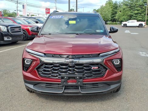 Certified 2025 Chevrolet TrailBlazer RS w/ Convenience Package FWD image 9