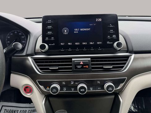 Used 2018 Honda Accord LX image 27