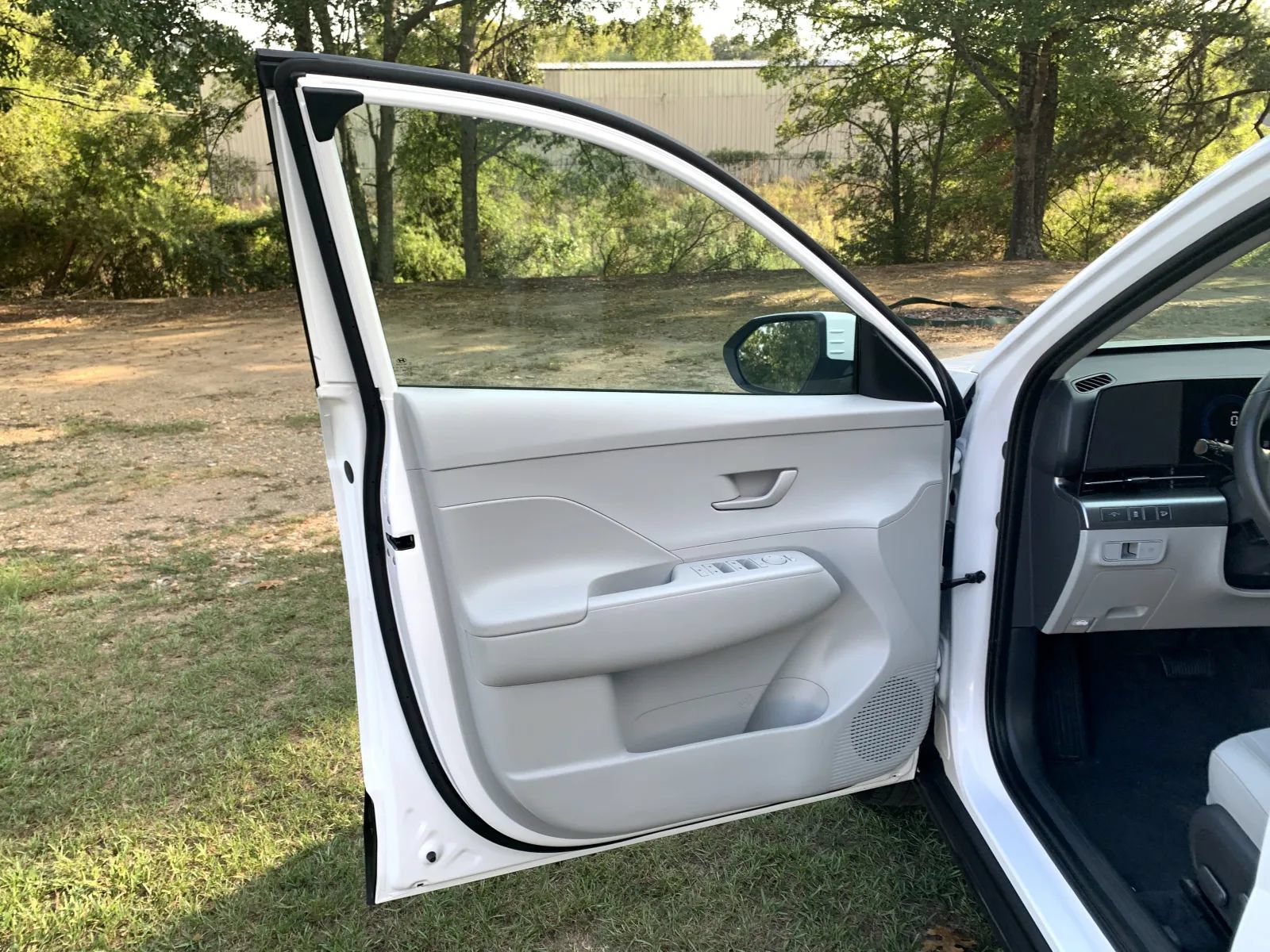 Used 2025 Hyundai Kona SEL FWD image 22