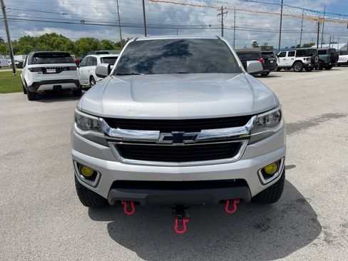Used 2020 Chevrolet Colorado W/T w/ Custom Special Edition AWD/4WD image 2