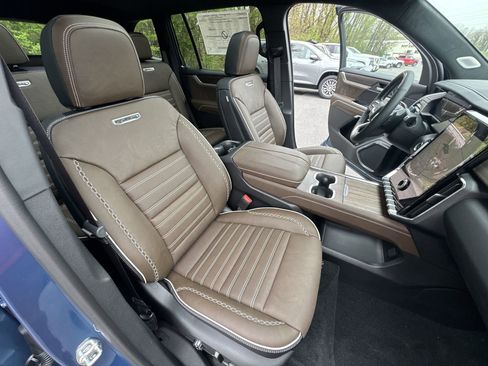 New 2026 GMC Acadia Denali Ultimate AWD/4WD image 27