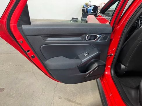 Used 2025 Honda Civic Sport image 19