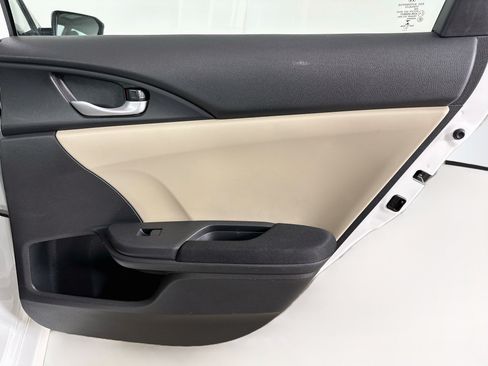 Used 2016 Honda Civic EX image 29
