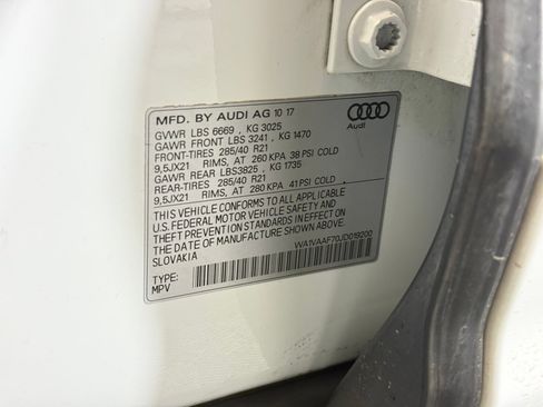 Used 2018 Audi Q7 3.0T Prestige w/ Prestige Package image 21