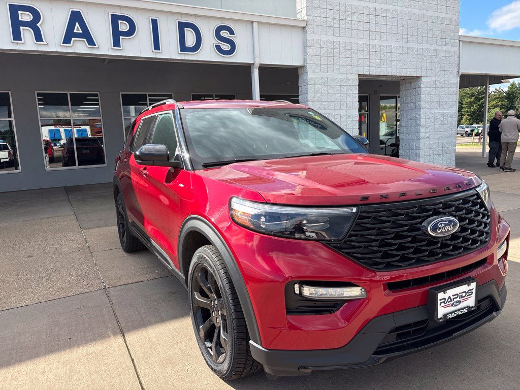 Used 2024 Ford Explorer ST-Line w/ Class IV Trailer Tow Package AWD/4WD image 1