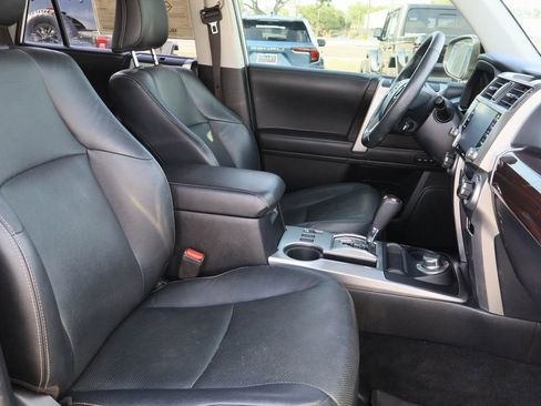 Used 2021 Toyota 4Runner Limited AWD/4WD image 31