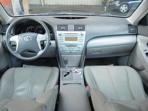 Used 2009 Toyota Camry Hybrid image 14